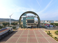 新千年記念館の全景